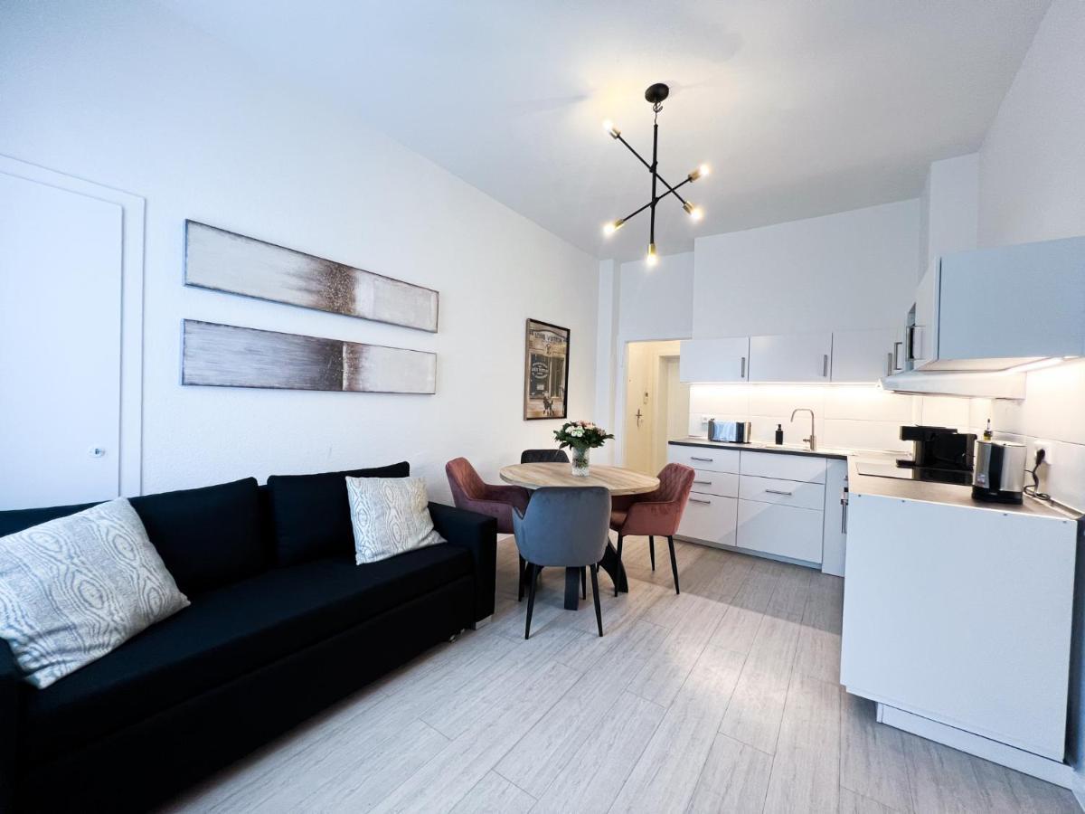 Apartment Duesseldorf City Exterior photo