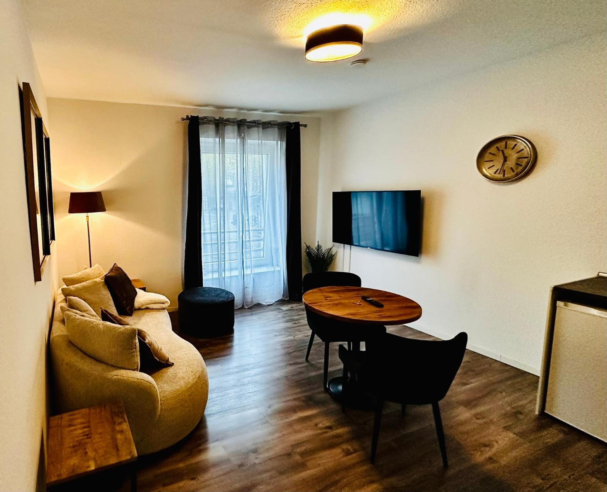 Apartment Duesseldorf City Exterior photo